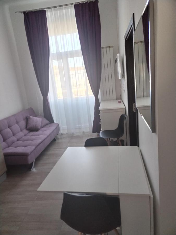 오라데아 Apartament Nimfea 아파트 외부 사진